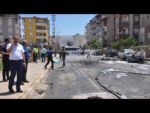 تركيا مقتل ثلاثة أشخاص في انفجار سيارة مفخخة على الحدود مع سوريا