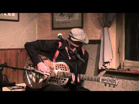 FELIX SLIM  live (HD) Blues Bar Panormou