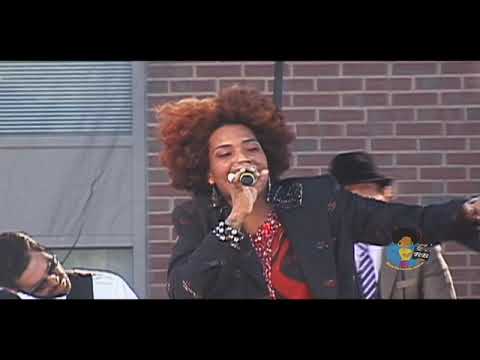 Macy Gray - "Kissed It (2010) | Live In Philly