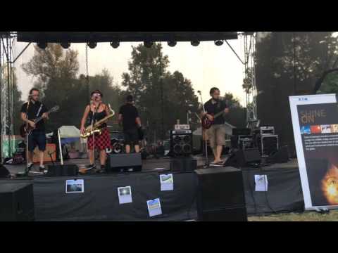 Deliwery - Deliwery - Slzy Boba Marleyho live @Slavnosti břehů