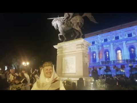 ES Saltar navegación Buscar Crear Imagen del avatar LLEGADA DE LAS ANTORCHAS A LA PLAZA DE "MIO CID"