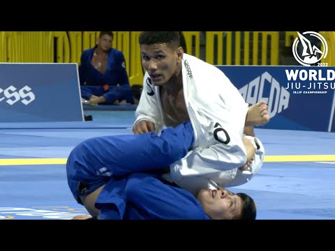 Meyram Maquine v Diego Pato / World Championship 2022