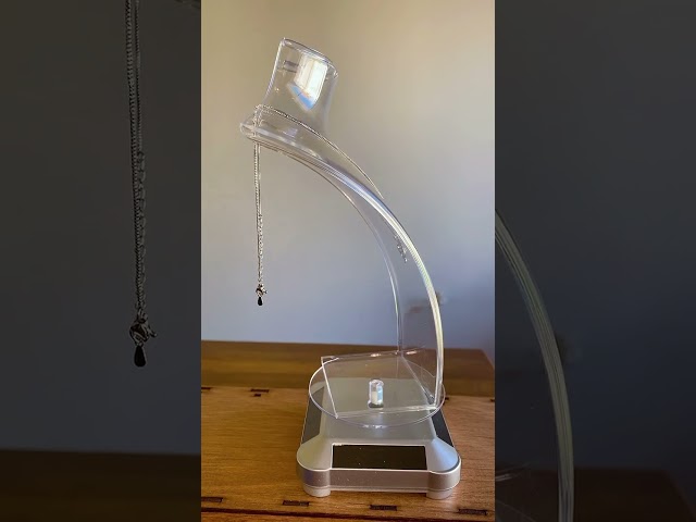 Vídeo relacionado con SUGARKITTEN LONDON Collar de plata de ley con colgante de plata de ley brillante con constelación del zodiaco Aries, oveja, 44,5 cm, Medium, Plata esterlina Plata de ley Rodio, No es una piedra
