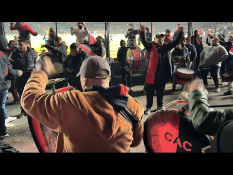 "La que te sigue en las buenas y en las malas - previa de la hinchada de Colón" Barra: Los de Siempre &bull; Club: Colón