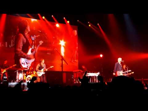 Ligabue - La vita facile ( #ligaraduno 2016  Made in Italy )