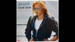 Faire Quelque Chose Lyrics English Translation