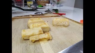 丸いフライパンで作る卵焼き