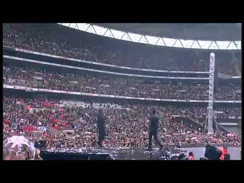 Wretch 32 & Example - Unorthodox (Live @ Wembley)