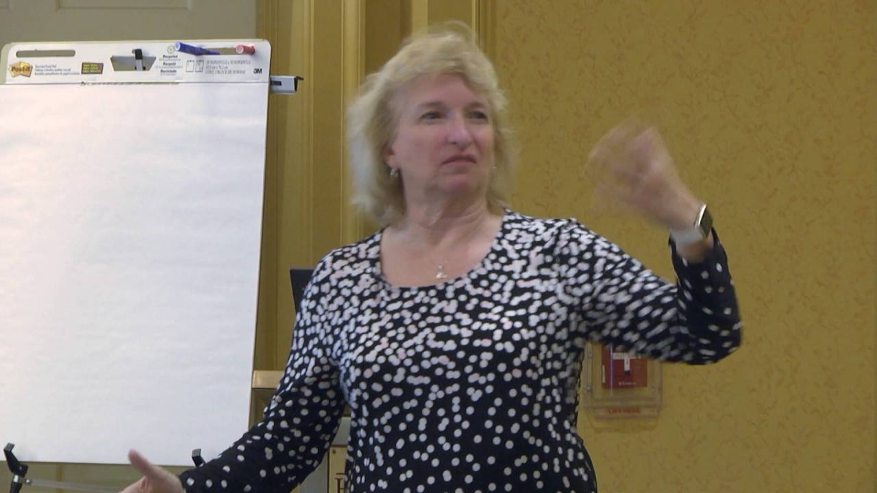 Putting Data Center Stage: Designing Professional Development for Using Data