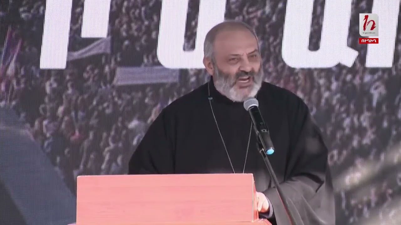 Հայոց եռագույնը կծածանվի Քարվաճառի լեռներում ու Շուշիում. Բագրատ Սրբազան