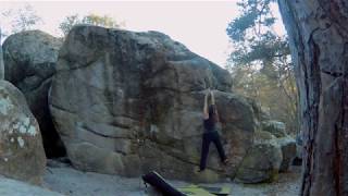 Video thumbnail of Le Pied de Nez, 5a+. Fontainebleau