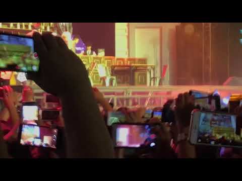 📹 : 180428 elyxion in manila - touch it