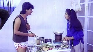 എന്റെ പൊന്ന്മോളെ കല്യാണം കഴിയുന്നതുവരെ ഈ മുരിങ്ങക്ക ഒന്നും തരല്ലേ ! Love Story  Movie Scene