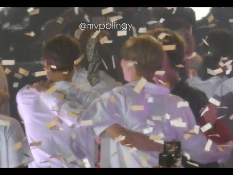 190118,19 TaeKai (Taemin, Kai) SMTOWN Special Stage in Santiago de Chile ending (Kaitaem)