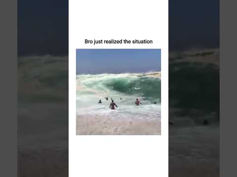 Either you run back or run in now #funny #memes #funnyclips #reels #shorts #tiktok