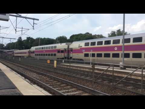 Must See!! CSX B710 blows the horn while going through canton!!! W/ great hornshows and more!!!