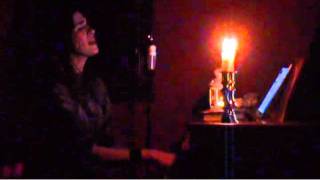 Imogen Heap - &quot;Lifeline&quot; first ever acoustic performance (heapsong1)