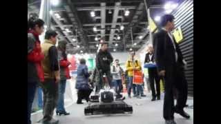 preview picture of video 'Prinoth Beast bei ALPITEC 2013 in Peking-China - Part 1'