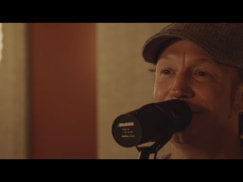 Daryl Chonka - "Luckiest Star" - Live at Old Growth Music - Salt Spring Island, BC