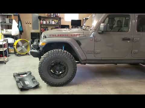 How to Install an Adjustable Front Track Bar on a JL