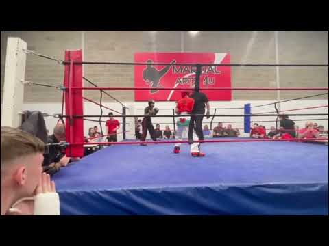 Elliott “The Hitman” Haynes vs Hugh Lee