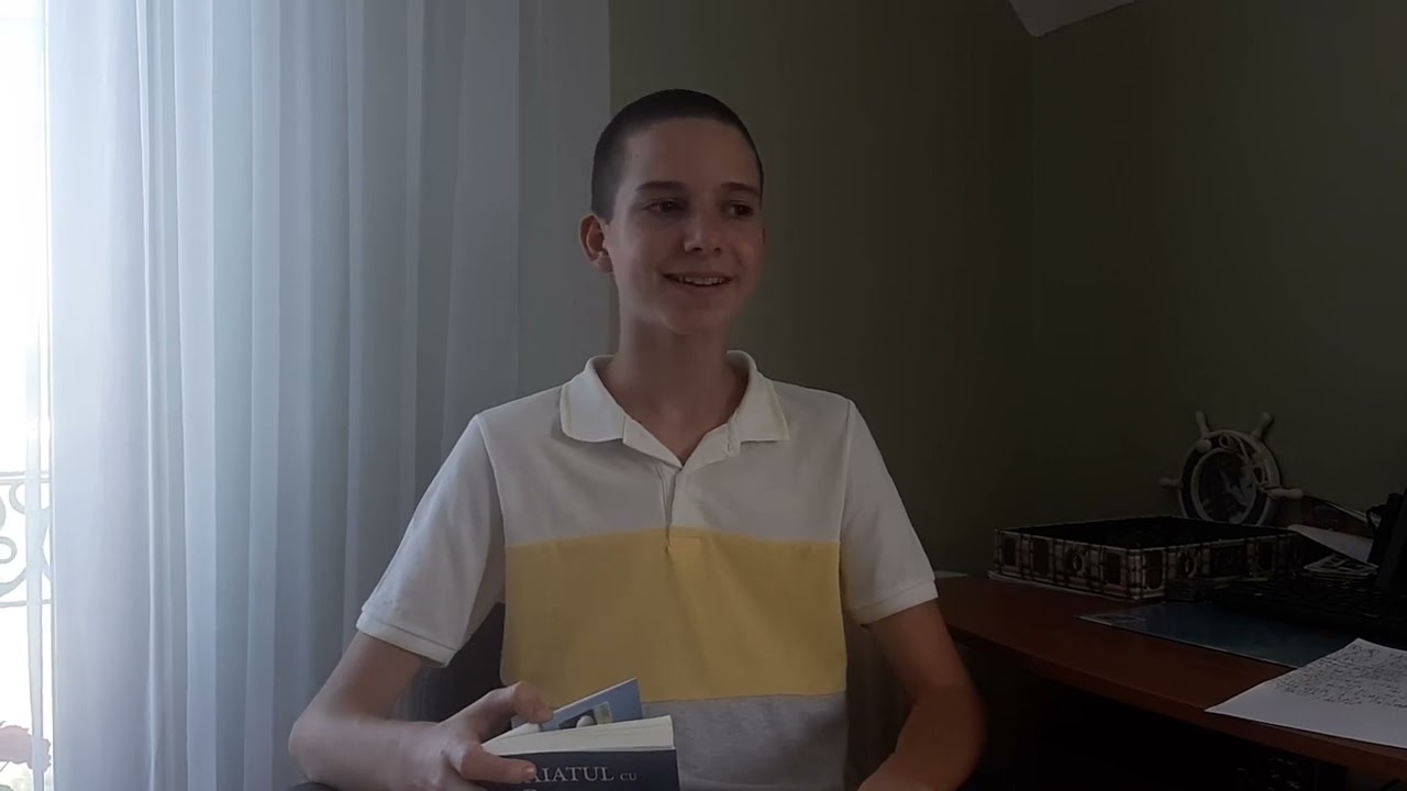 B?IATUL CU PIJAMALE ÎN DUNGI (John Boyne)-rezumat