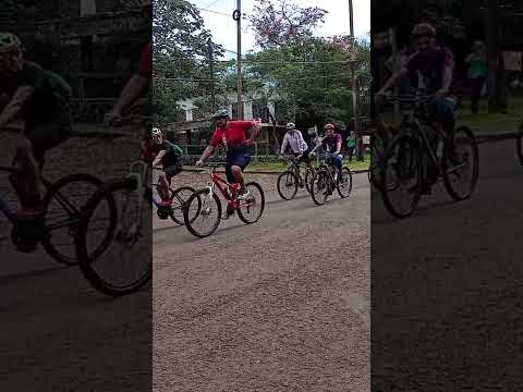 Bicicleteada de 88 kilómetros por el no a las represas en Misiones