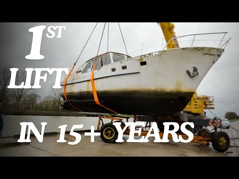 1st Lift in over 15 years. Steel Boat Restoration starts a new chapter