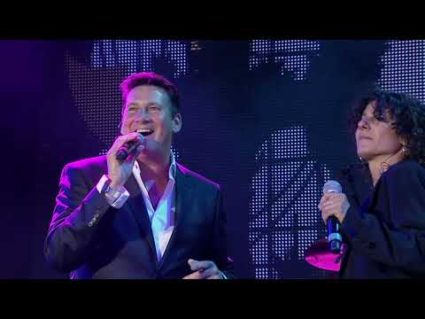 Tony Hadley & Lily Gonzalez | Through The Barricades