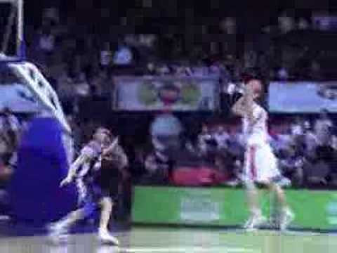 14 19-01-08 BCO-Bologna bis - Chuck Davis kan rustig aanlegg