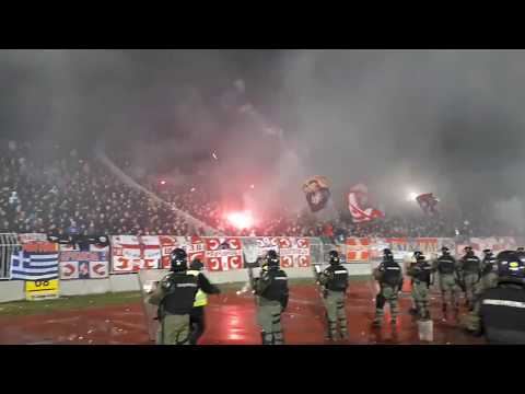RED STAR FANS PUT ON A CRAZY PYRO SHOW IN THE BELGRADE DERBY