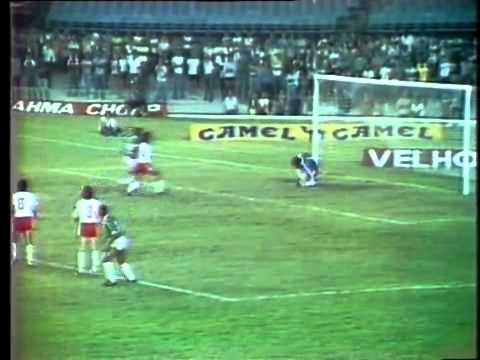 Em 1985, Fluminense perde para o Argentinos Junior...