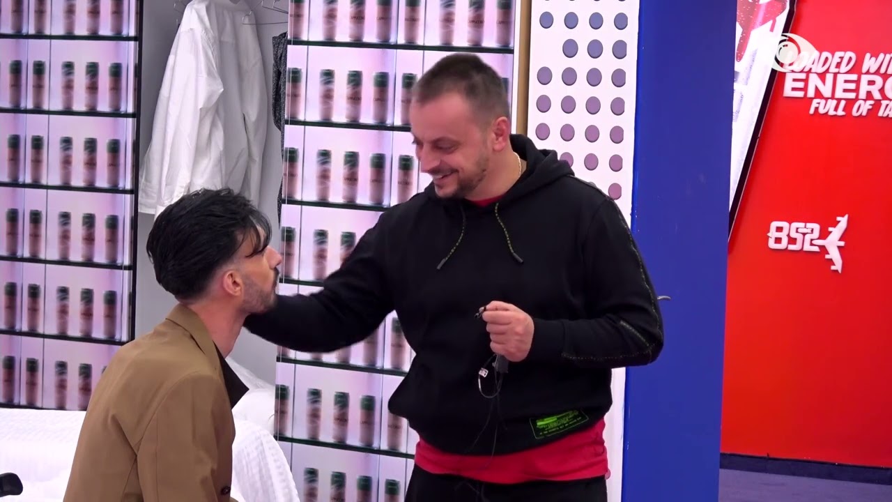 “Ti nuk kupton mesazhin”/ Vijon biseda mes Mirit dhe Armirit