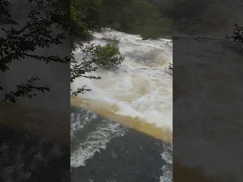 barragem do comocoxico Caculé Bahia sangrando dia 02/03/2026