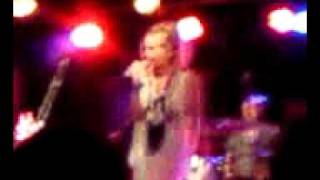 Diana Vickers-You&#39;ll never get to heaven if you dance like that-O2 Academy Liverpool