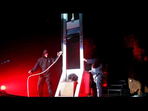 Alice Cooper guillotine cutting off his head KRock Centre Kingston ON Canada 12/5/11