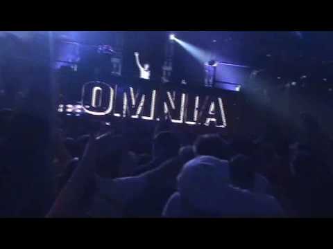 Ashley Wallbridge feat. Audrey Gallagher – Bang The Drum (Omnia Radio Edit)