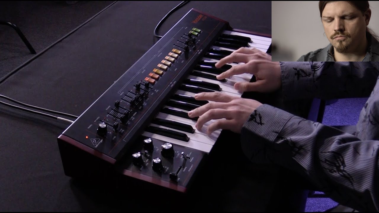 Behringer VC340 Analog Vocoder/Synth