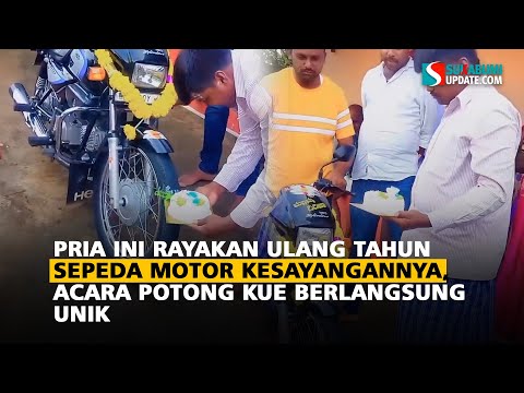 Pria Ini Rayakan Ulang Tahun Sepeda Motor Kesayangannya, Acara Potong Kue Berlangsung Unik