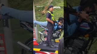 Download lagu Team PDRM kali ni memang kreatif, min pun tak expect 🤣 mp3