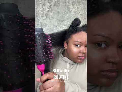 This revlon hairdryer brush is a lifesaver 😭🤍 #naturalhair #blowout #hairroutine
