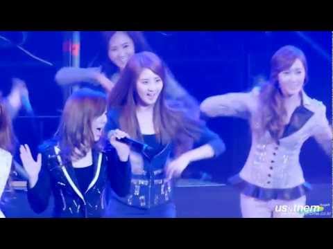 121021 Seohyun Mr.Taxi fancam @ GS&Concertment