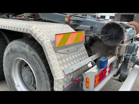 B2B Auctions A/S / MERCEDES-BENZ ACTROS 2635K 6x4 truck with 20 T hook lift and 9 T. wire winch