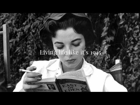 Living life like it's 1945 // A Vintage Playlist
