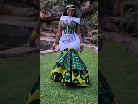 Stunning Mixed African Dress Print #zamakalefashion #afrifashion #africanclothing #africafashion