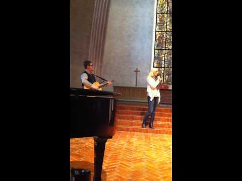 Skymtar för en stund, Tristans dop