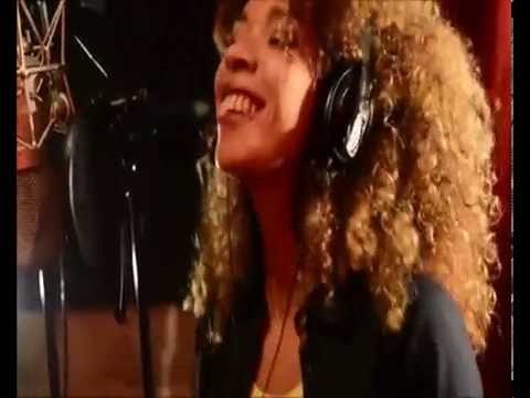 bubuto mix YANISS ODUA & FLAVIA COELHO