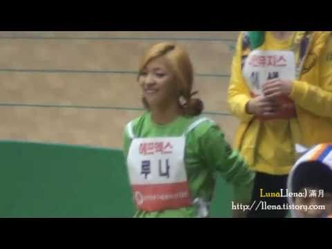 [fancam] 110123 f(x) Luna singing and talking to t-ara Ji Yeon