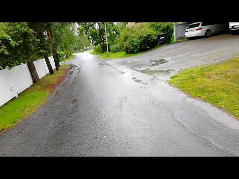 Näin sitä mennään sateessa