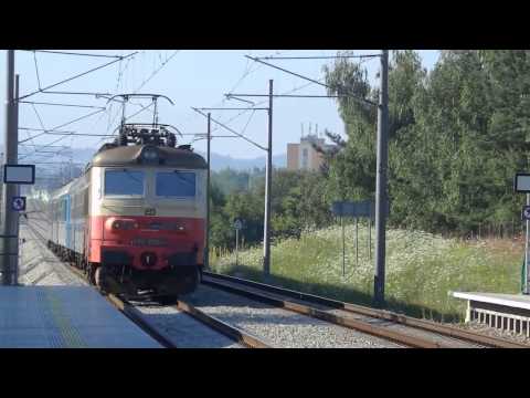 Průjezd "Plecháče" 242.258-2 s Rychlíkem do Brna